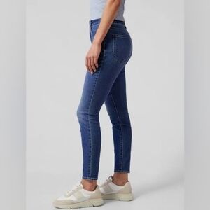 Athleta Sculptek Ultra Skinny Jean Pant in True Blue Denim